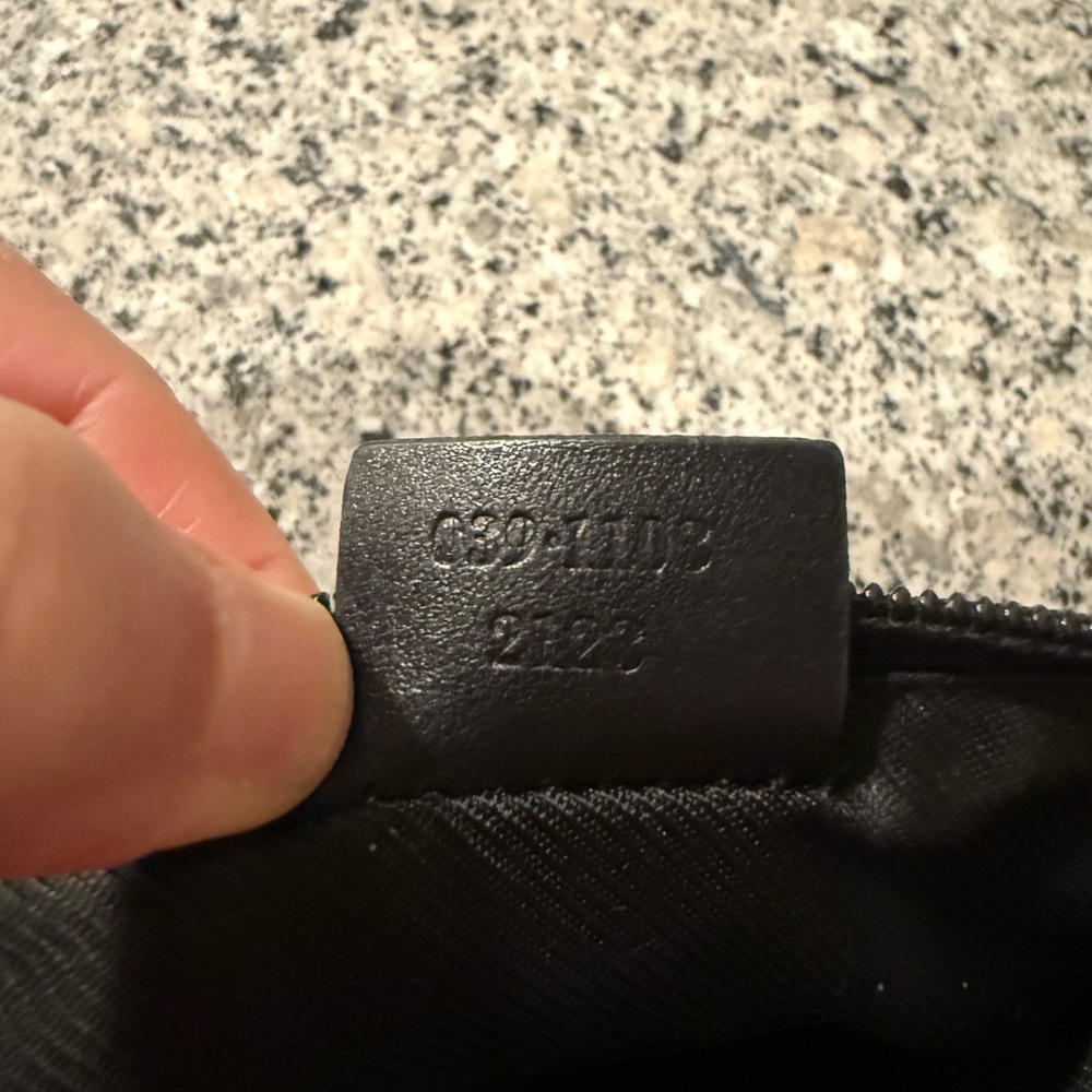 Gucci Beige and Black boat pochette Monogram purse 👜 - Picture 9 of 10